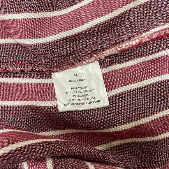 🌸 Clearance! 🌸 Pink Rose Striped Long Button Down Flannel Size M - Picture 7 of 7